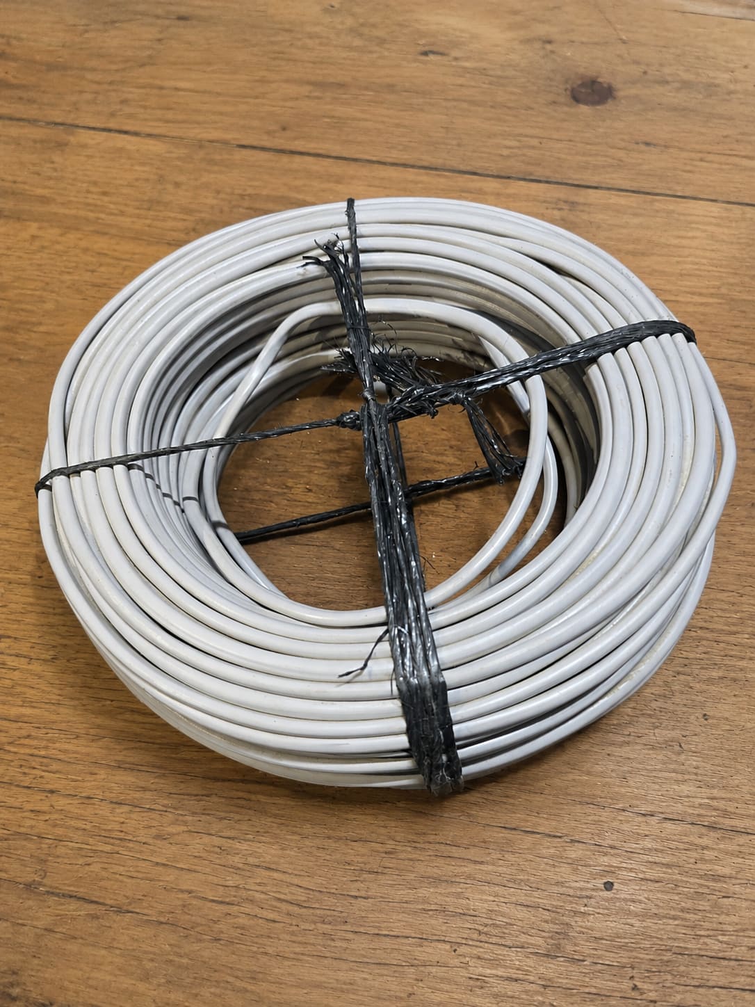 Double core electrical cable